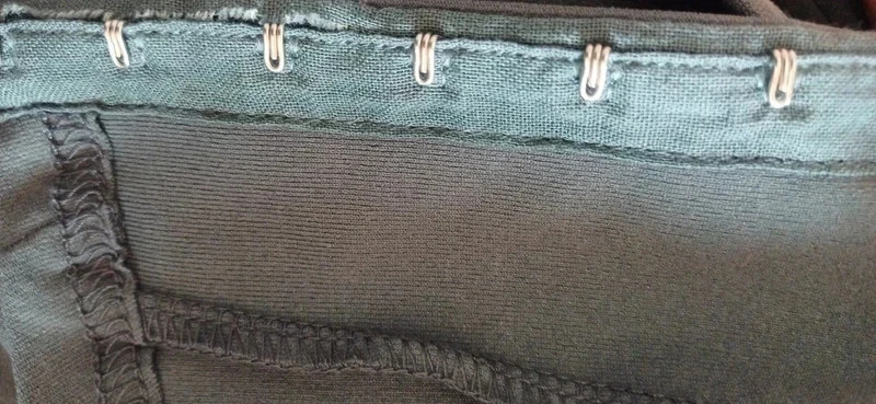 Vestido justo cinza curto com fechos na frente – photo 6
